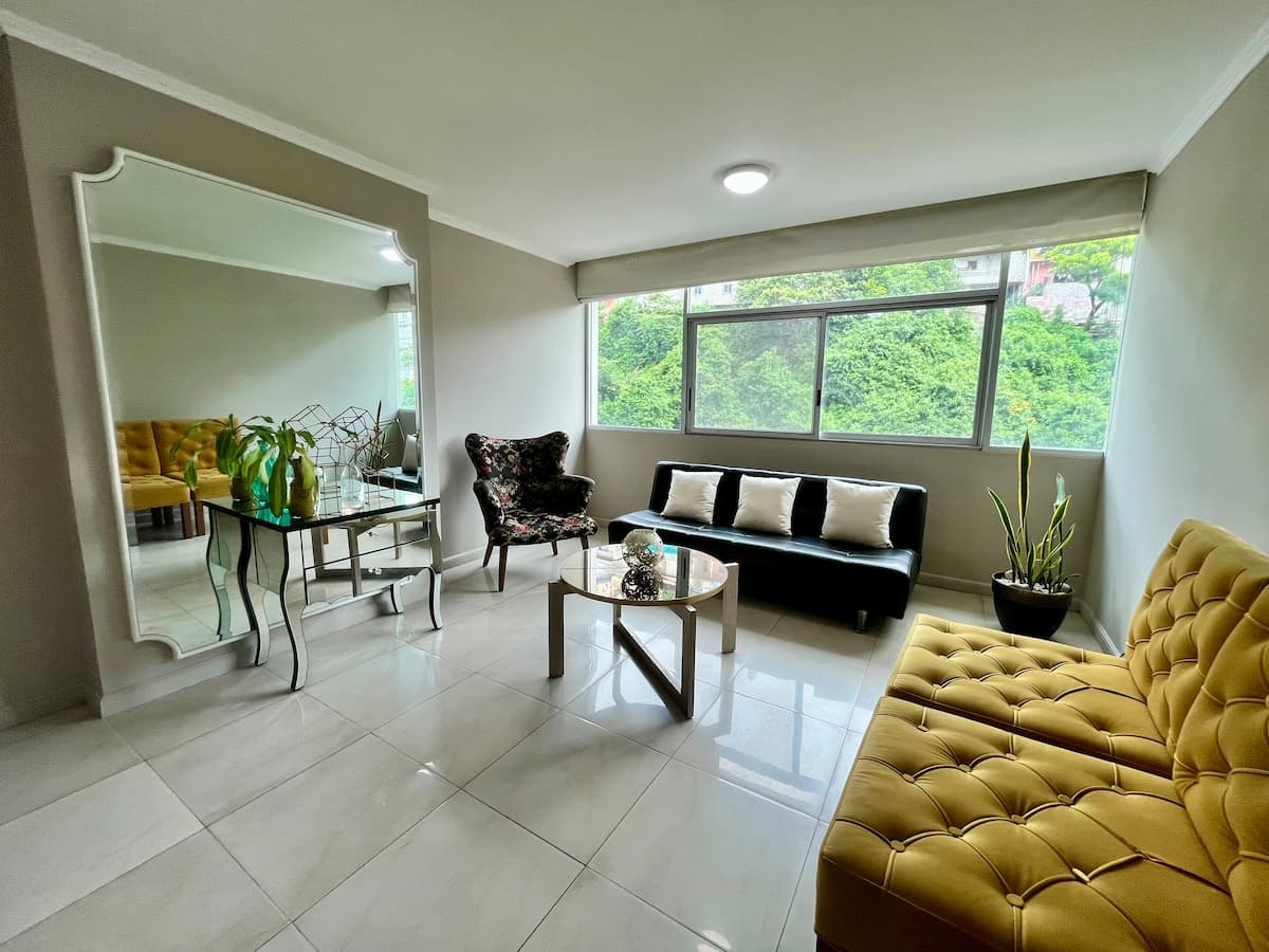 Dep en Puerto Santa Ana · Pool · Jacuzzi piso 4 — foto 2